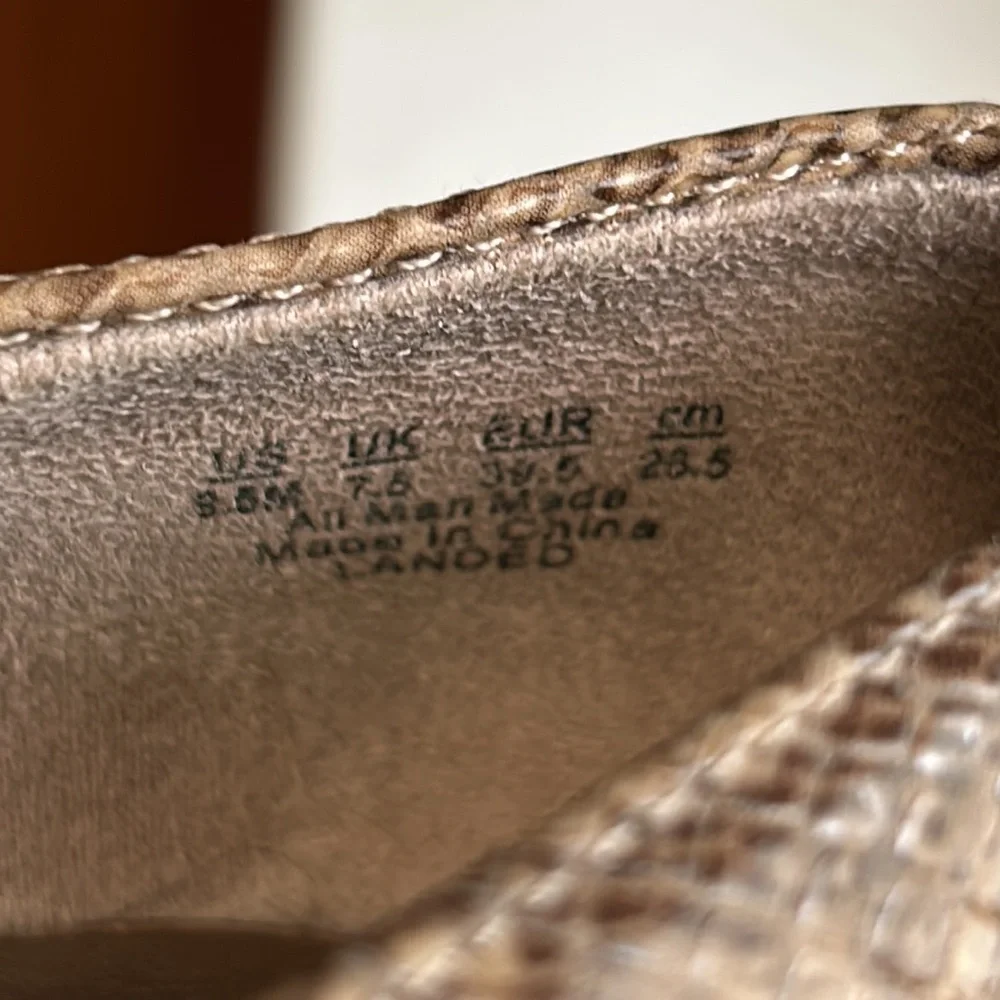 Life Stride, Landeo, Tan & Brown, Snakeskin, Comfort Flex Shoes, Size 9.5